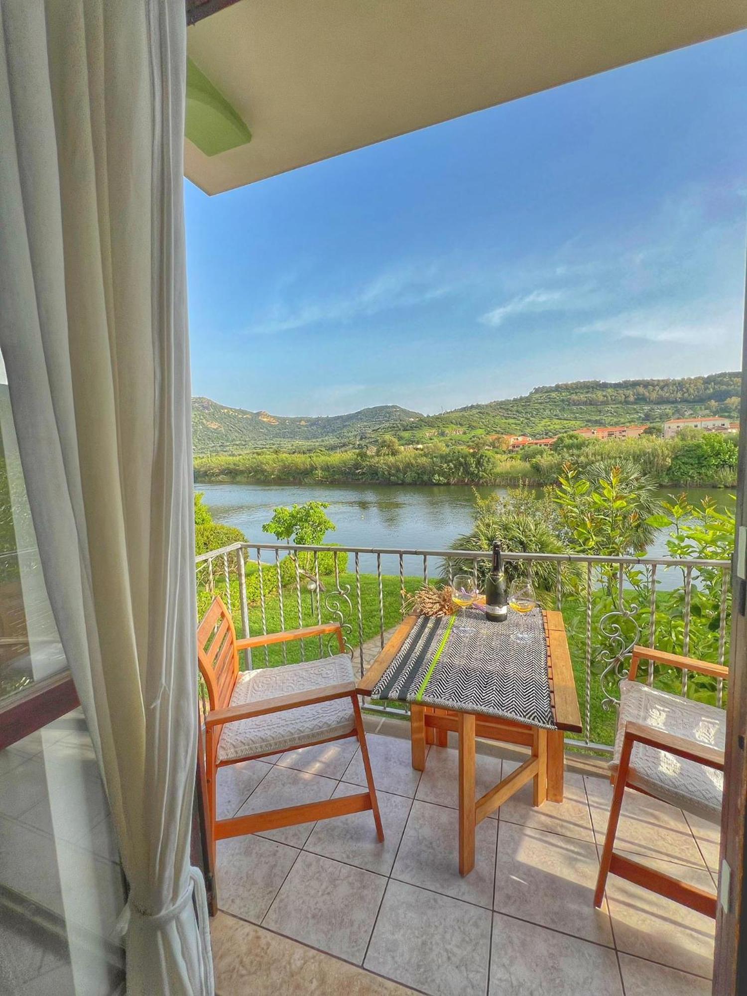 Temo River House Romantic Balcony And Peaceful Retreat In The Heart Of Bosa Exterior foto
